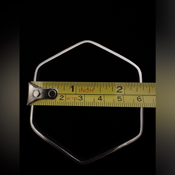 VINTAGE! Mexican Sterling Silver Hinged Bangle - Picture 8 of 10